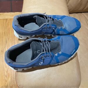 On Running Men's Blue and Gray Cloud Sneakers